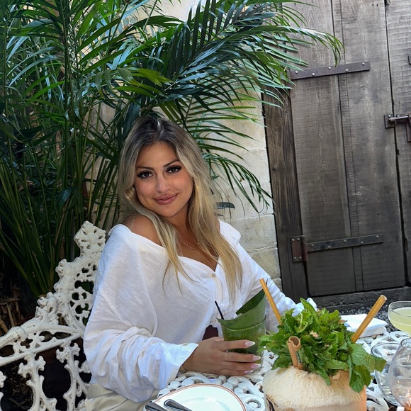 Meet your Posher, Samantha - Picture 2 of 4